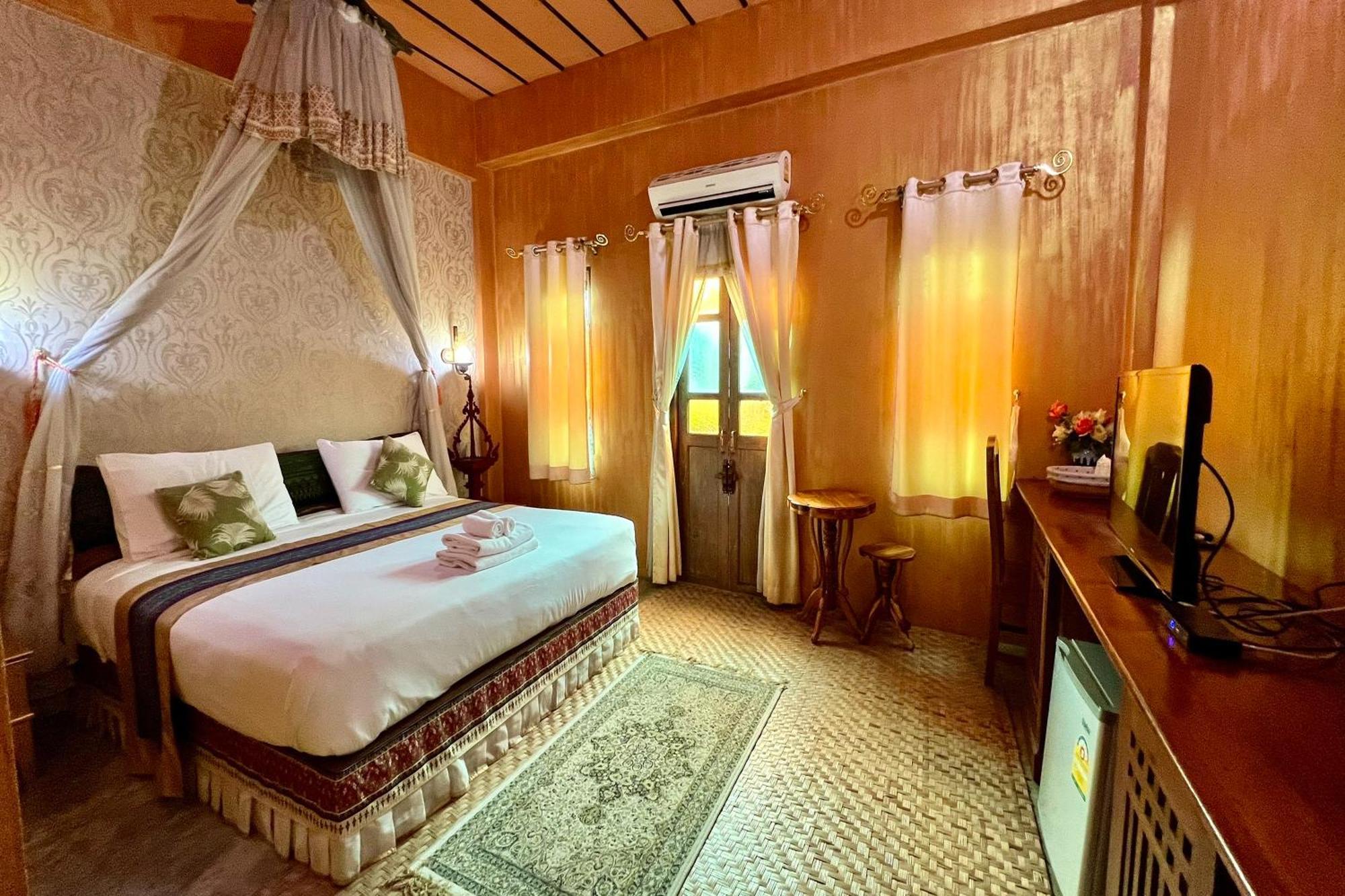 Amethyst Hotel Чіангмай Екстер'єр фото