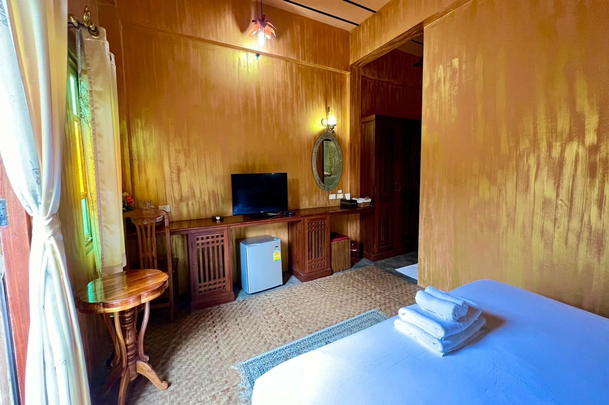 Amethyst Hotel Чіангмай Екстер'єр фото